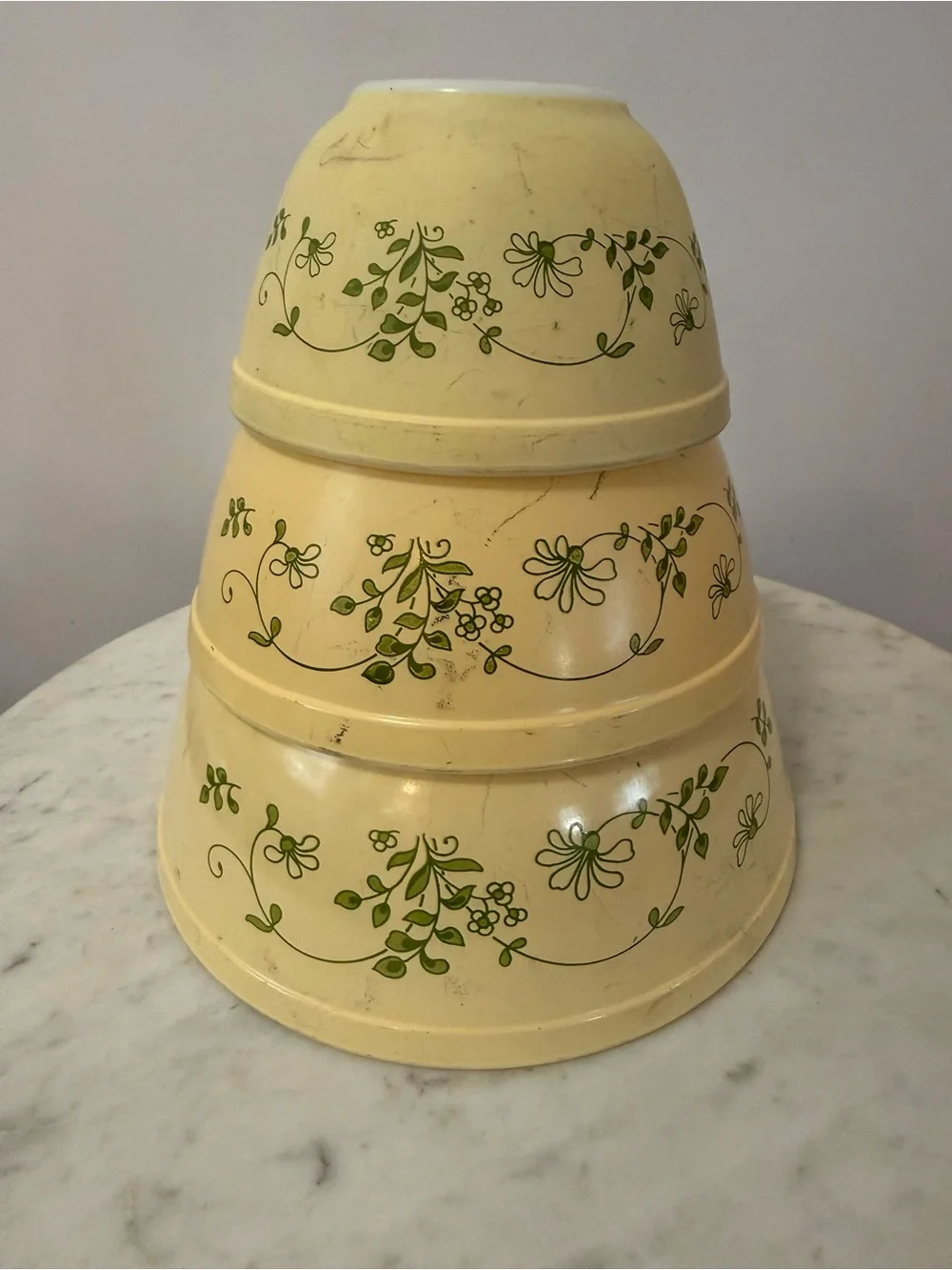 Vintage 1980s Pyrex 